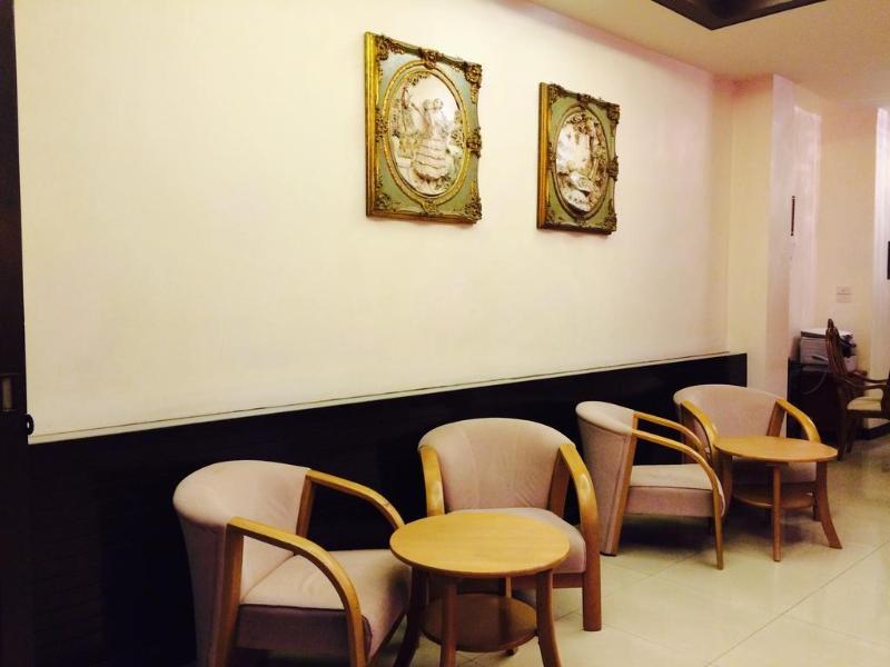 Enjoy'S Beach House & Cafe' Ban Karon 외부 사진