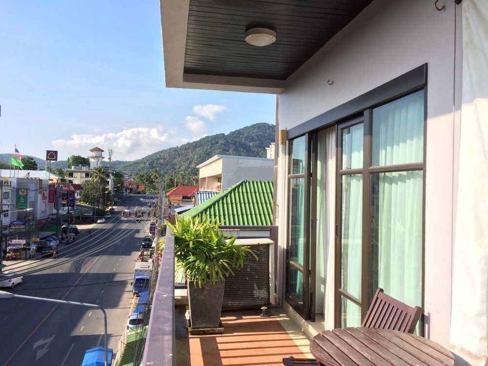 Enjoy'S Beach House & Cafe' Ban Karon 외부 사진