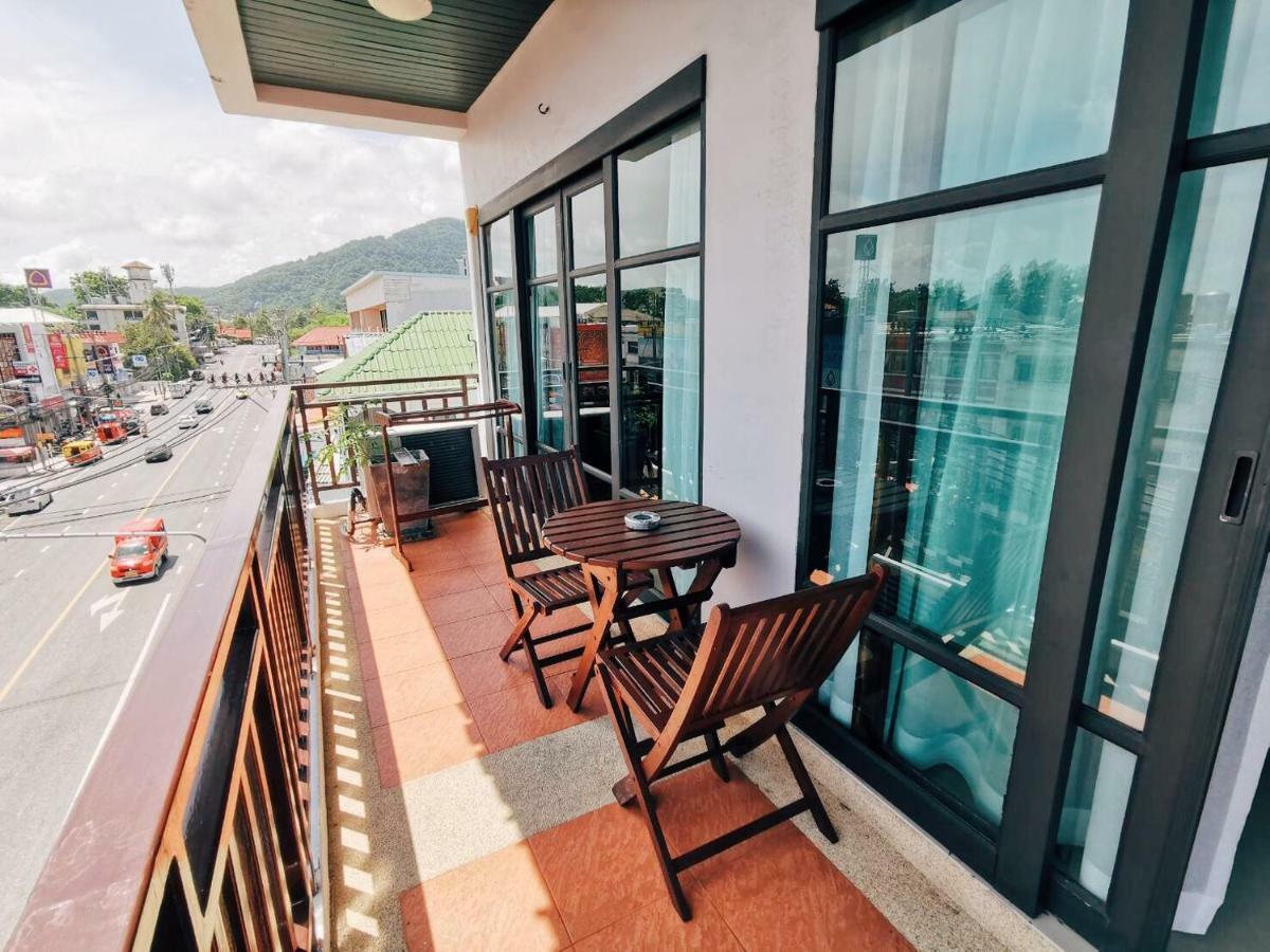 Enjoy'S Beach House & Cafe' Ban Karon 외부 사진