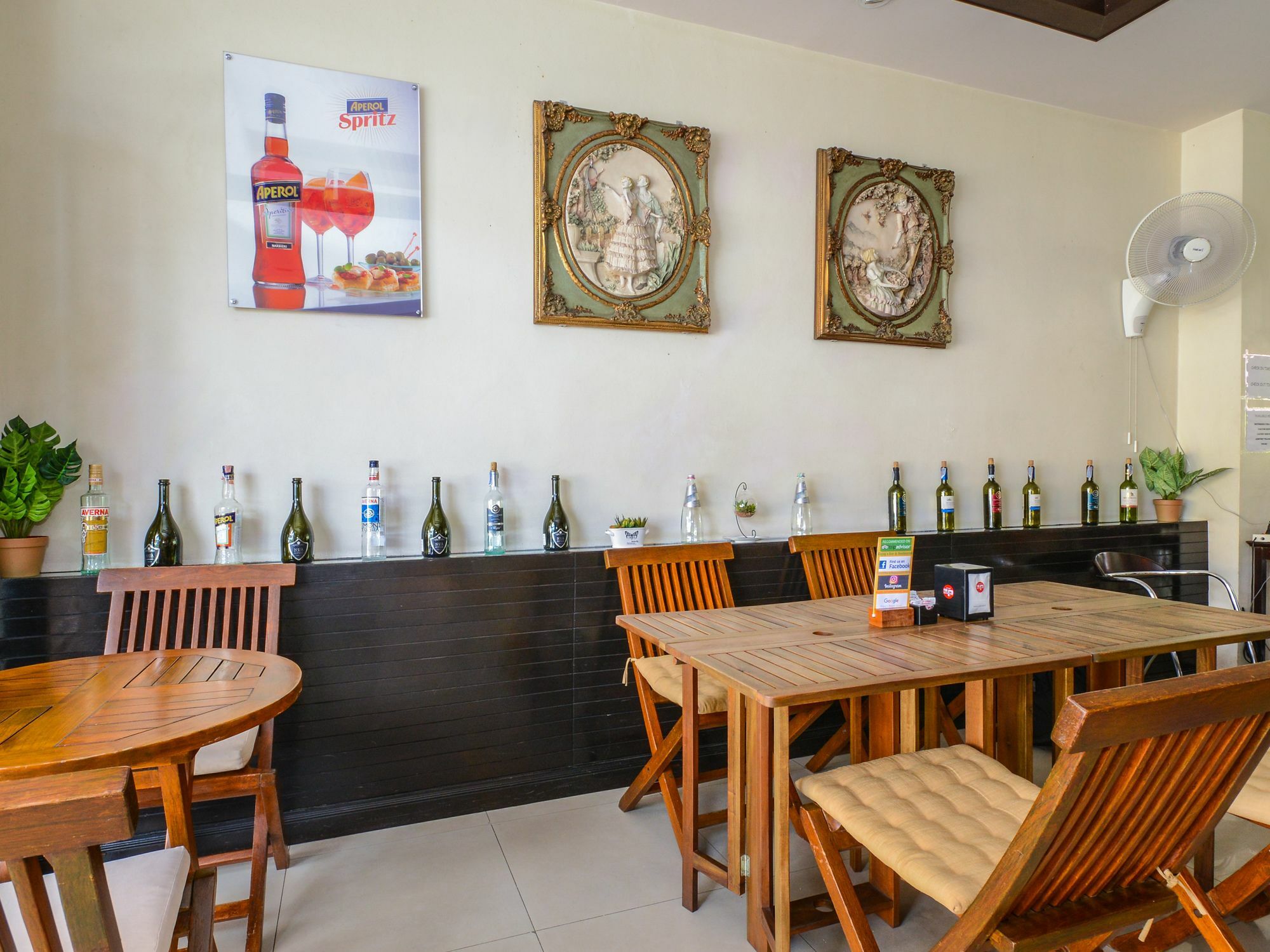 Enjoy'S Beach House & Cafe' Ban Karon 외부 사진