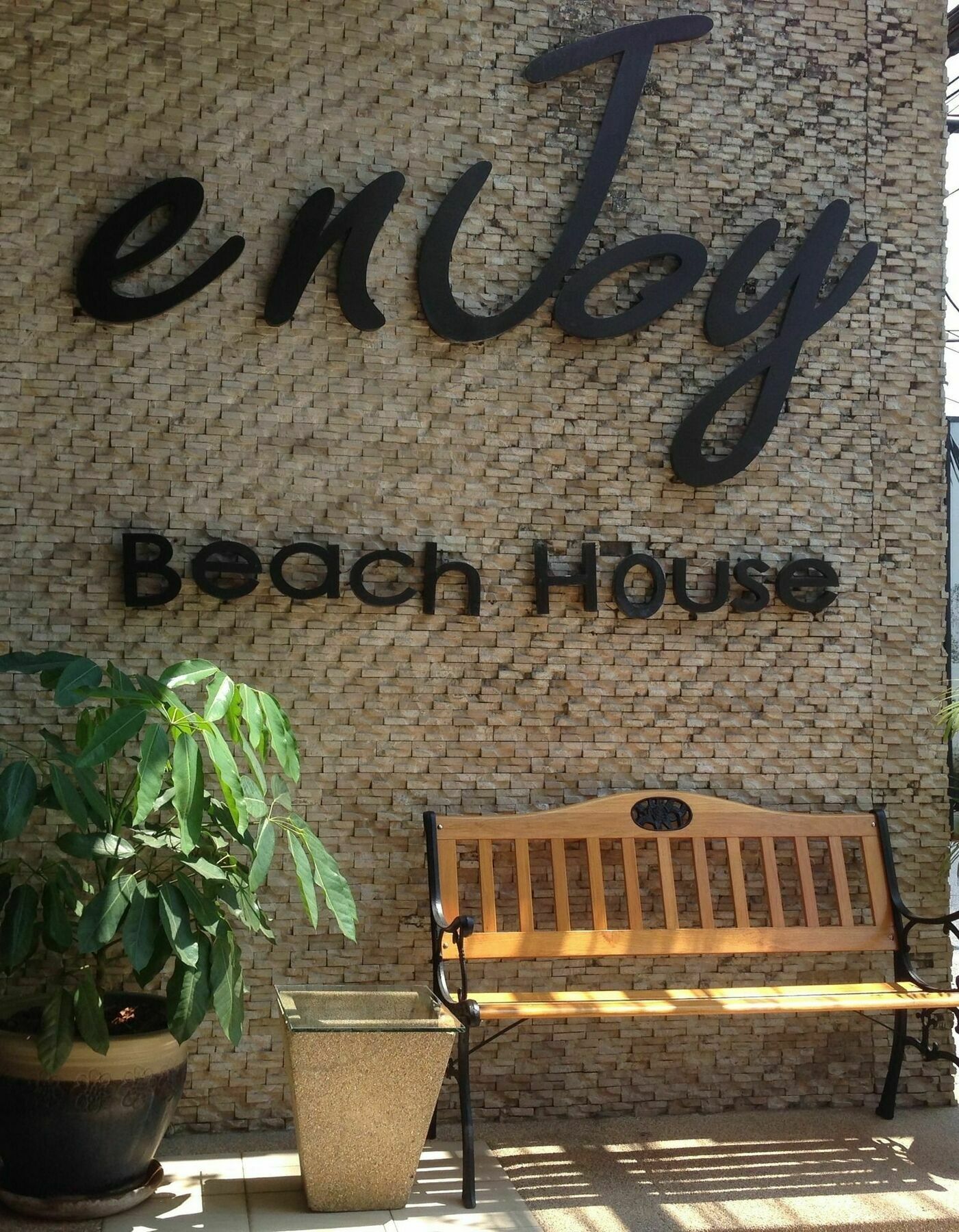 Enjoy'S Beach House & Cafe' Ban Karon 외부 사진