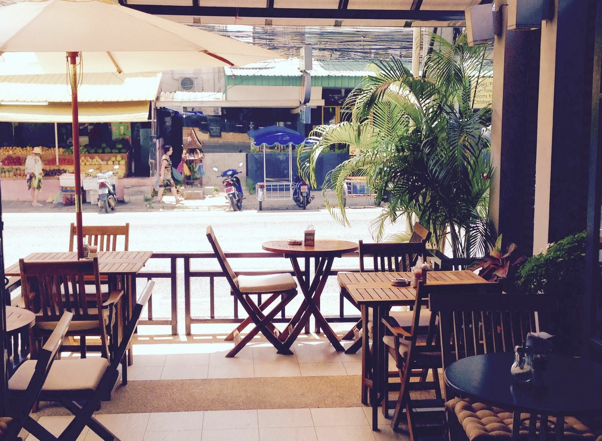 Enjoy'S Beach House & Cafe' Ban Karon 외부 사진