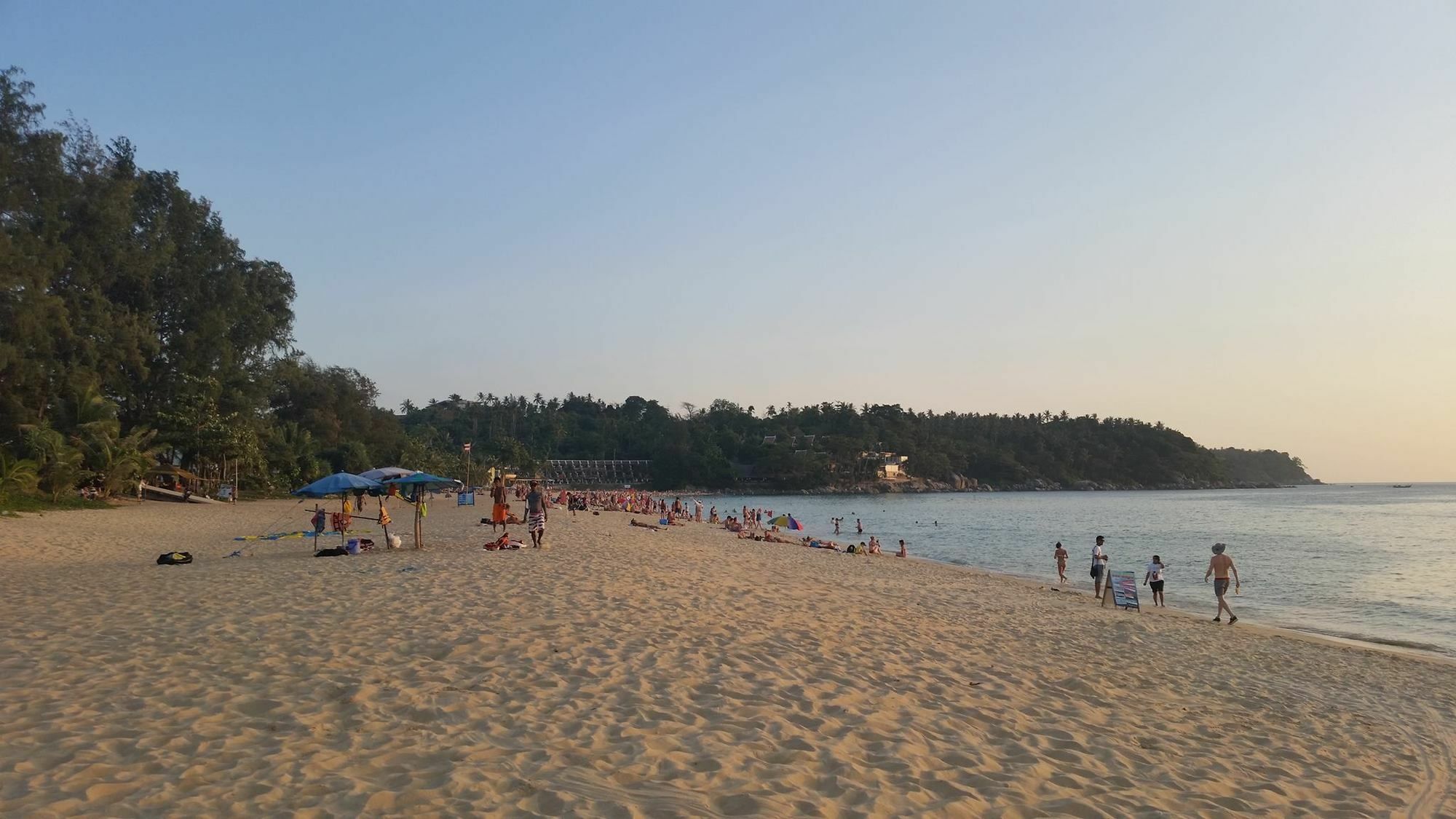 Enjoy'S Beach House & Cafe' Ban Karon 외부 사진