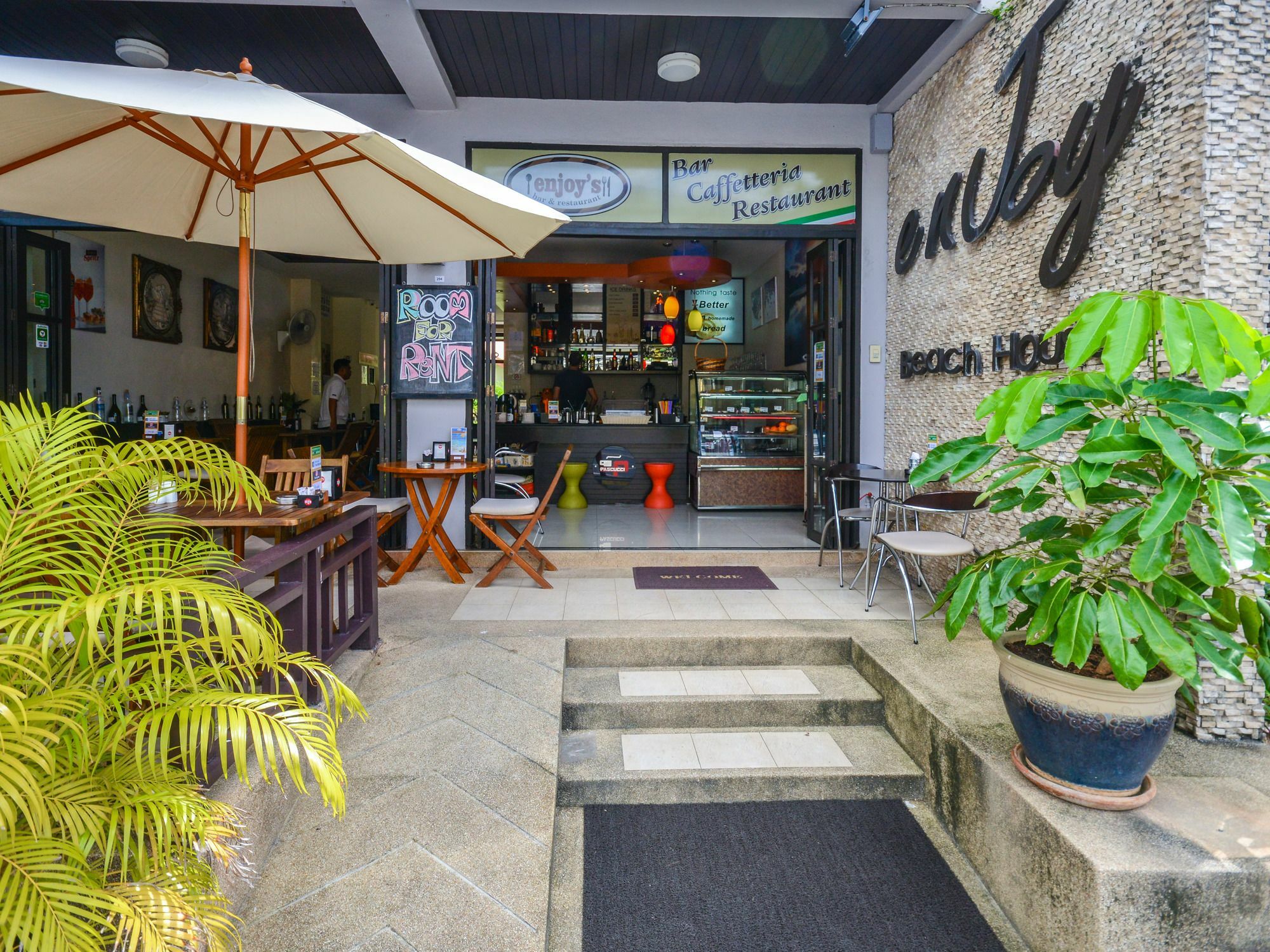 Enjoy'S Beach House & Cafe' Ban Karon 외부 사진