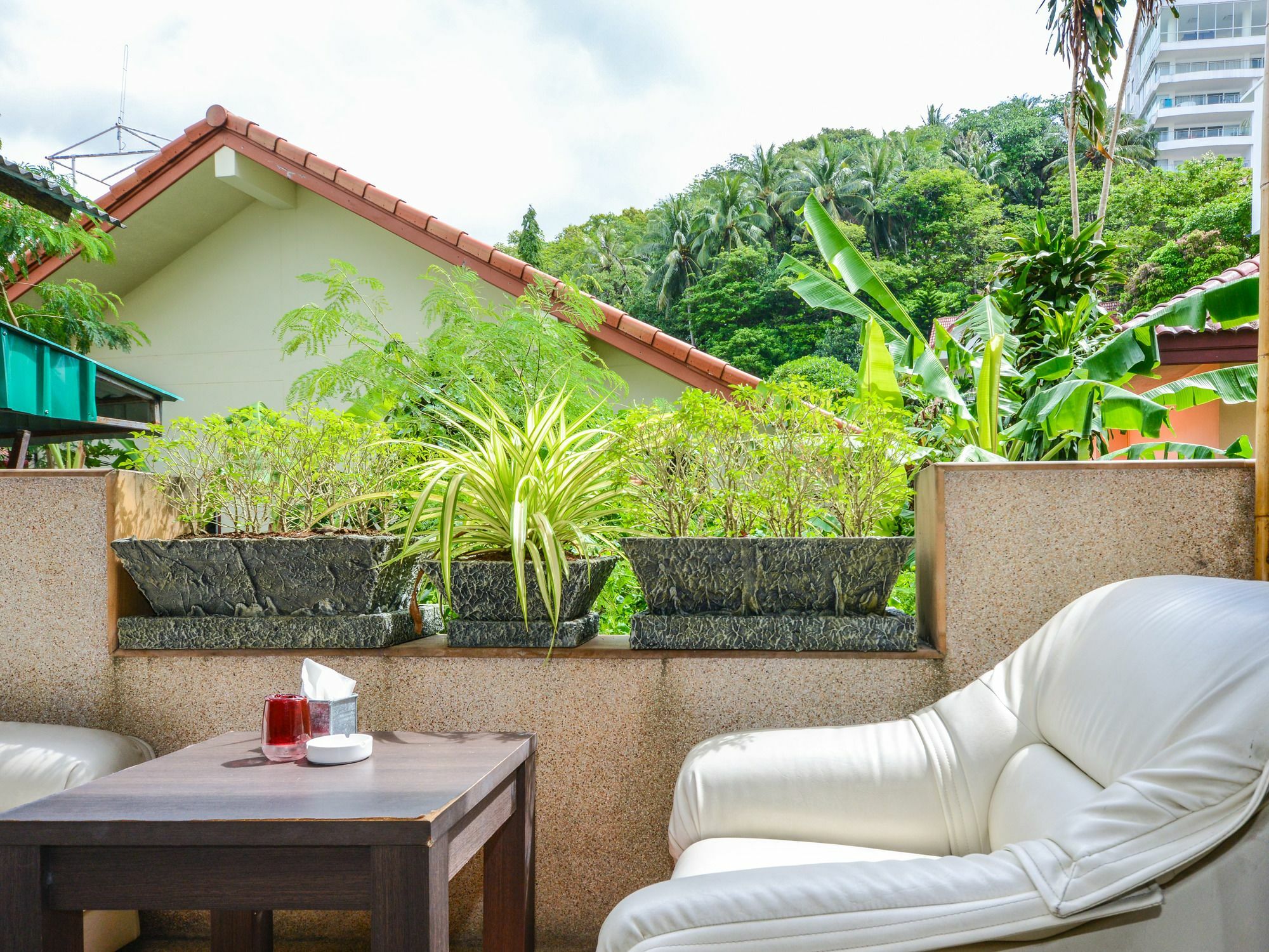 Enjoy'S Beach House & Cafe' Ban Karon 외부 사진