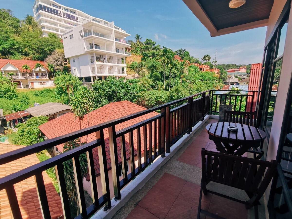 Enjoy'S Beach House & Cafe' Ban Karon 외부 사진